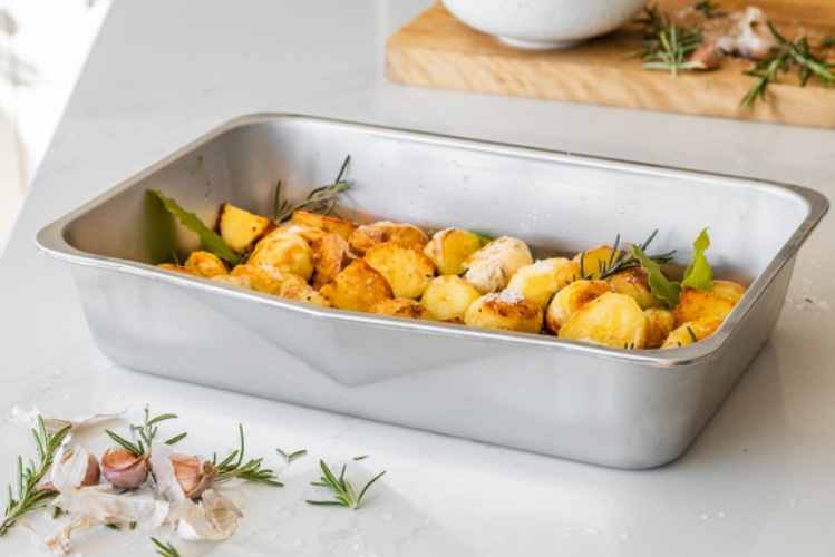 MasterClass Recycled Aluminium Large Roasting Pan, Sleeved