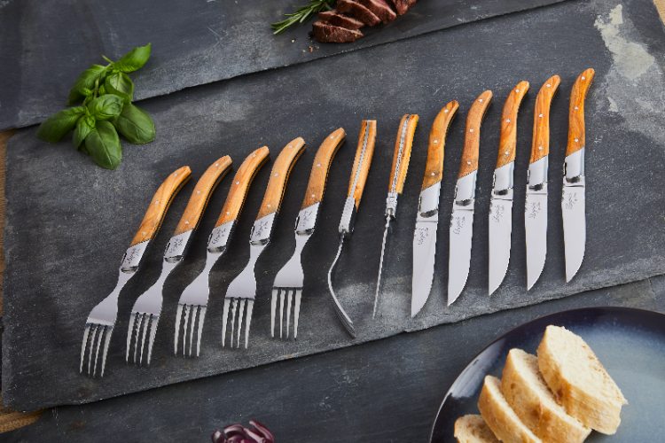 Bestekset, 12 delig, Olijfhout/RVS, Bruin - 6 Steakvorken & 6 Steakmessen - Laguiole by Haws