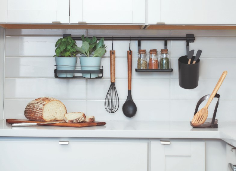 Lepelstandaard, 12 x 12.5 x 14 cm, RVS/Kunststof, Zwart - iDesign | Austin