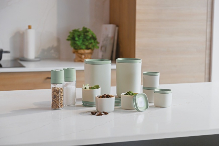 Balance Pepermolen en Zoutstrooier Set, Gerecycled Kunststof, Sage - BergHOFF | Leo Line