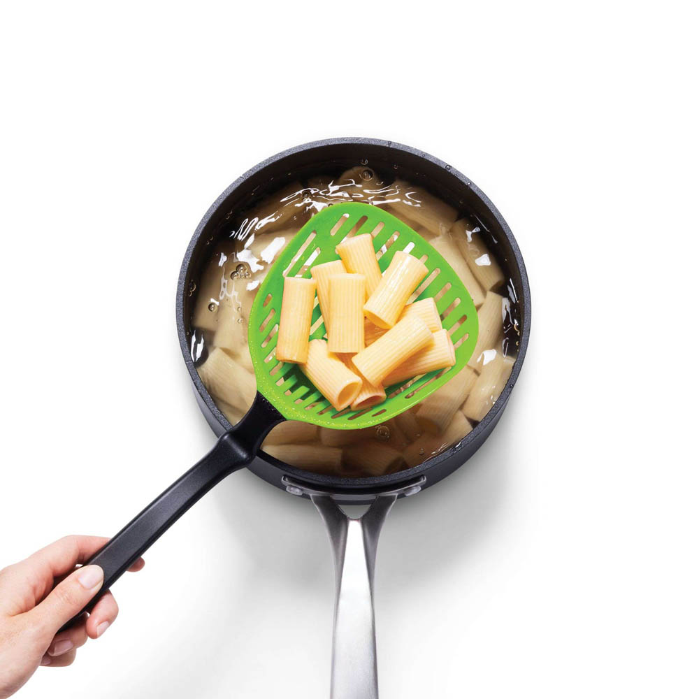 Schuimspaan Big Lestrain Lepel, Groen - Lepel met vergiet - 38,5cm - Kunststof | Dreamfarm