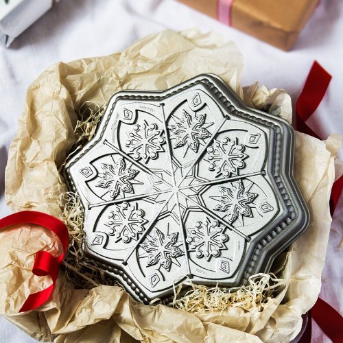 Bakvorm "Sweet Snowflakes Shortbread Pan" - Nordic Ware | Sparkling Silver Holiday