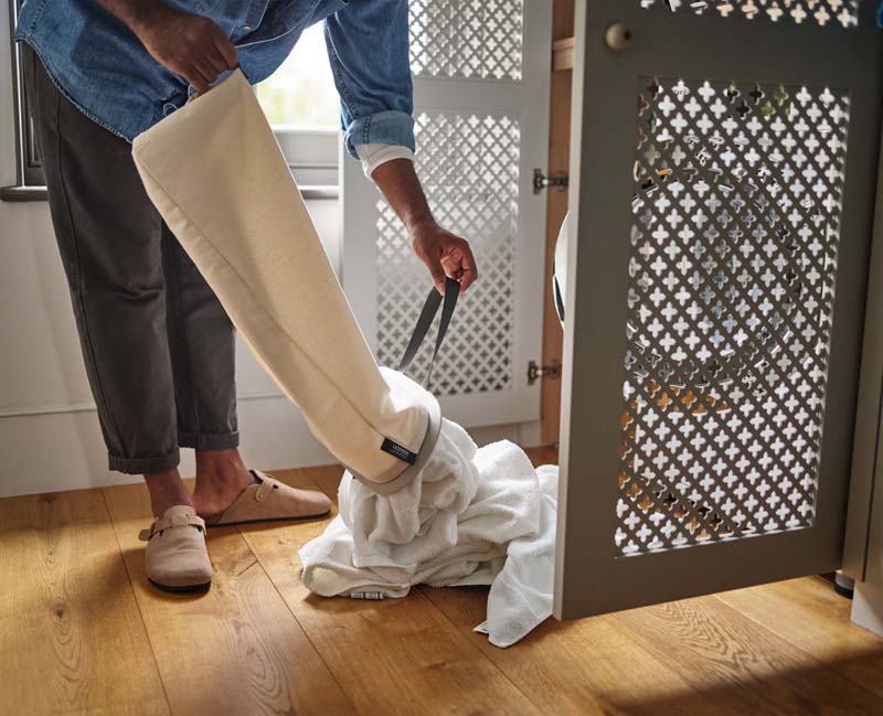 Wasmand met 3 Verdeelvakken, 56 x 39.5 x 71 CM, 3 x 30 liter. Kunststof, Beige - Joseph Joseph | Tota