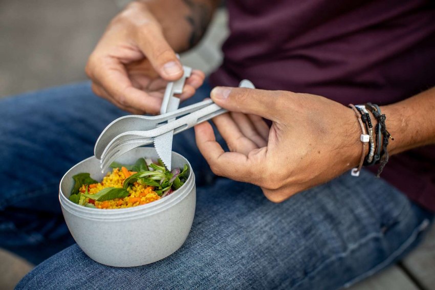 Reisbestek, Bestekset van 3 Stuks, Mes, Vork, Lepel, Natuur Hout Bruin, Organic Bio-Circular - Koziol | Klikk Pocket