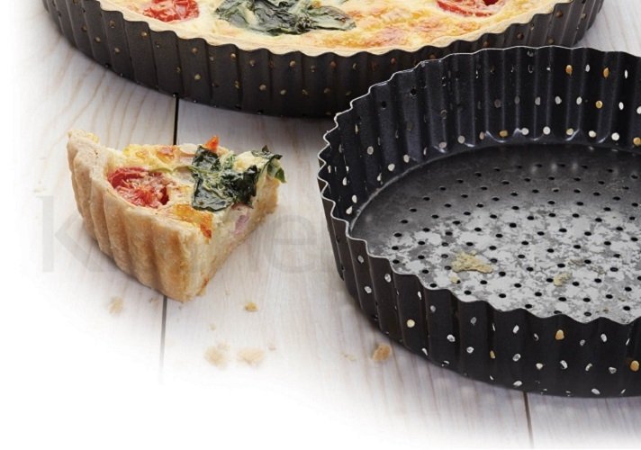 Ronde geribbelde bakvorm Geperforeerd met losse bodem, 20 cm - Masterclass