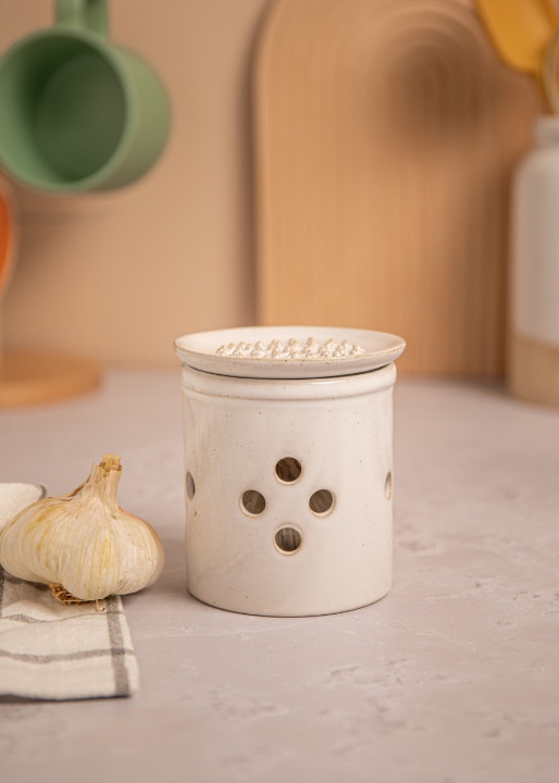 KitchenCraft Idilica Stoneware 10cm Garlic Store and Grater, Sleeved