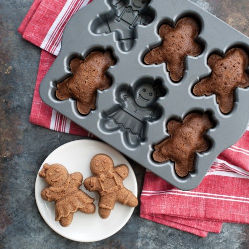 Bakvorm "Gingerbread Kids Cakelet Pan" - Nordic Ware | Sparkling Silver Holiday