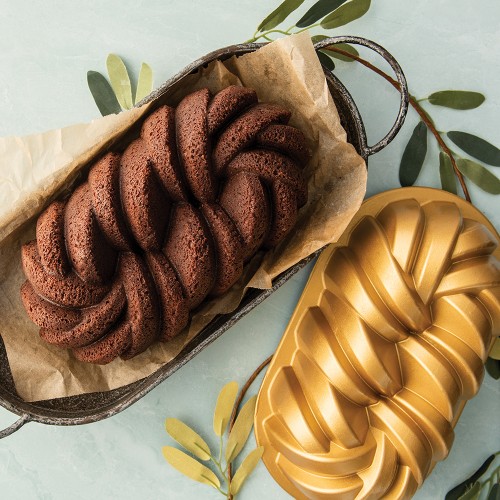 Bakvorm "75th Anniversary Braided Loaf Pan" - Nordic Ware | Premier Gold