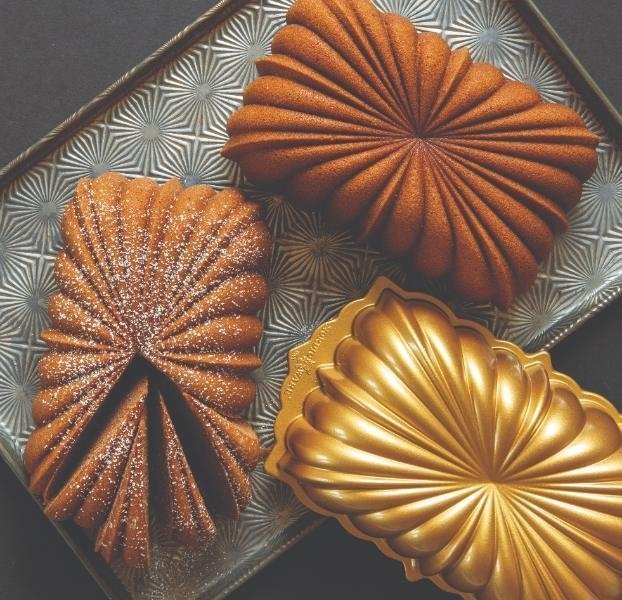 Bakvorm "Classic Fluted loaf pan" - Nordic Ware | Premier Gold Little Bundts