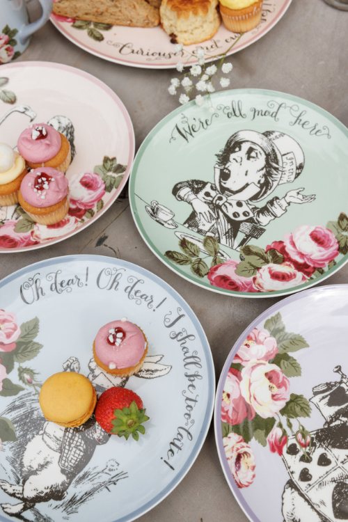 Mikasa x V&A Alice in Wonderland Fine China 21cm Side plates