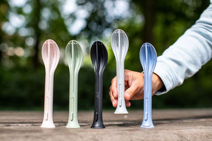 Reisbestek, Bestekset van 3 Stuks, Mes, Vork, Lepel, Natuur Zand Beige, Organic Bio-Circular - Koziol | Klikk Pocket