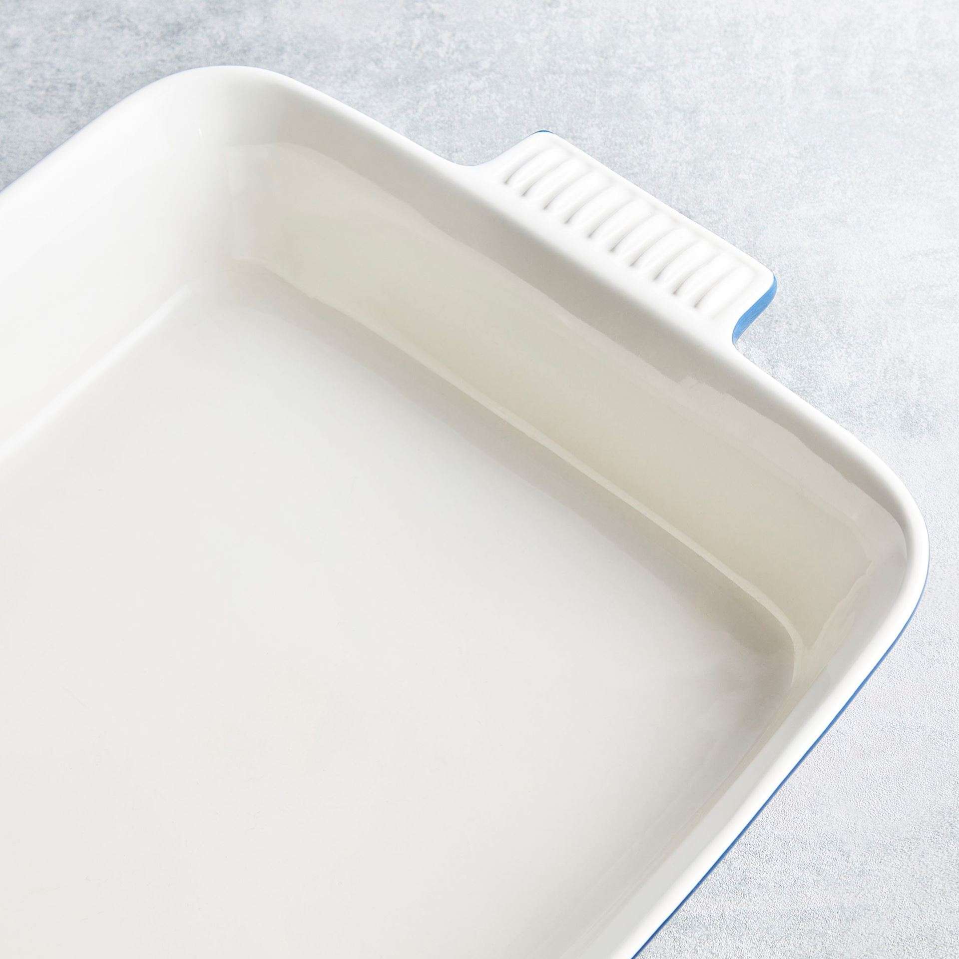 Ovenschaal, 26 x 26 cm, Vierkant, Blauw, Keramiek - Barbary & Oak | Foundry