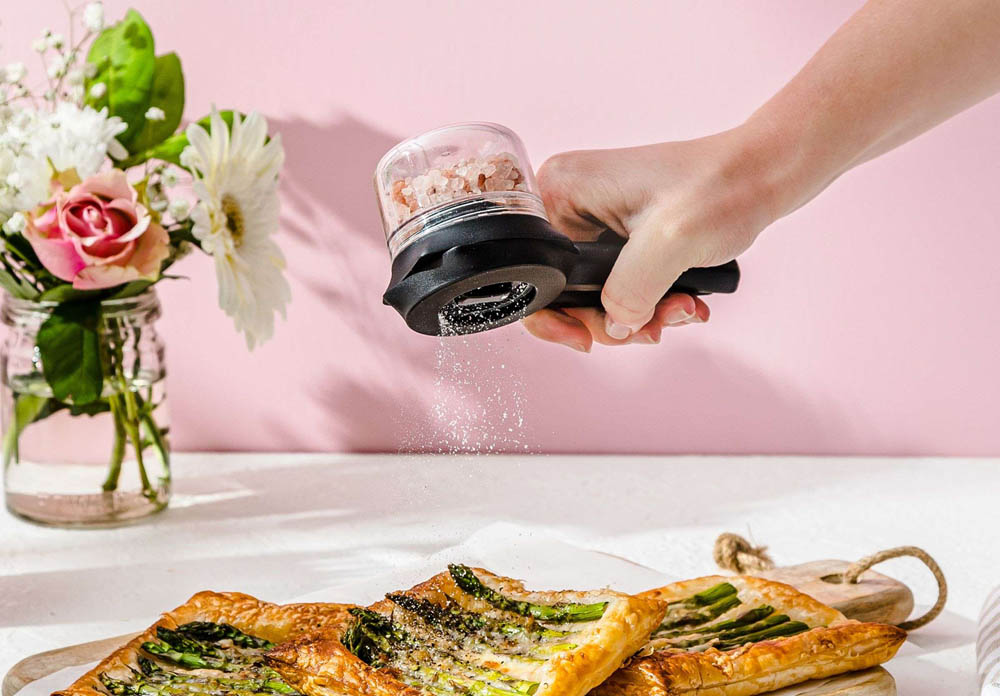 Kruidenmolen Ortwo Lite, Zwart - 17,2cm - Nylon - Instelbaar - Ergonomisch - Peper, zout en Kruiden | Dreamfarm