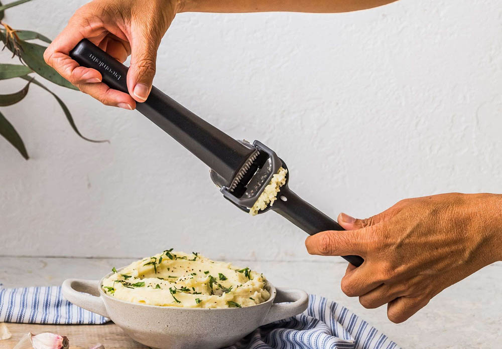 Knoflookpers Garject Lite , Zwart Nylon - 19cm - Easy Clean | Dreamfarm