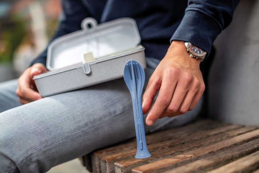 Reisbestek, Bestekset van 3 Stuks, Mes, Vork, Lepel, Natuur As Grijs, Organic Bio-Circular - Koziol | Klikk Pocket