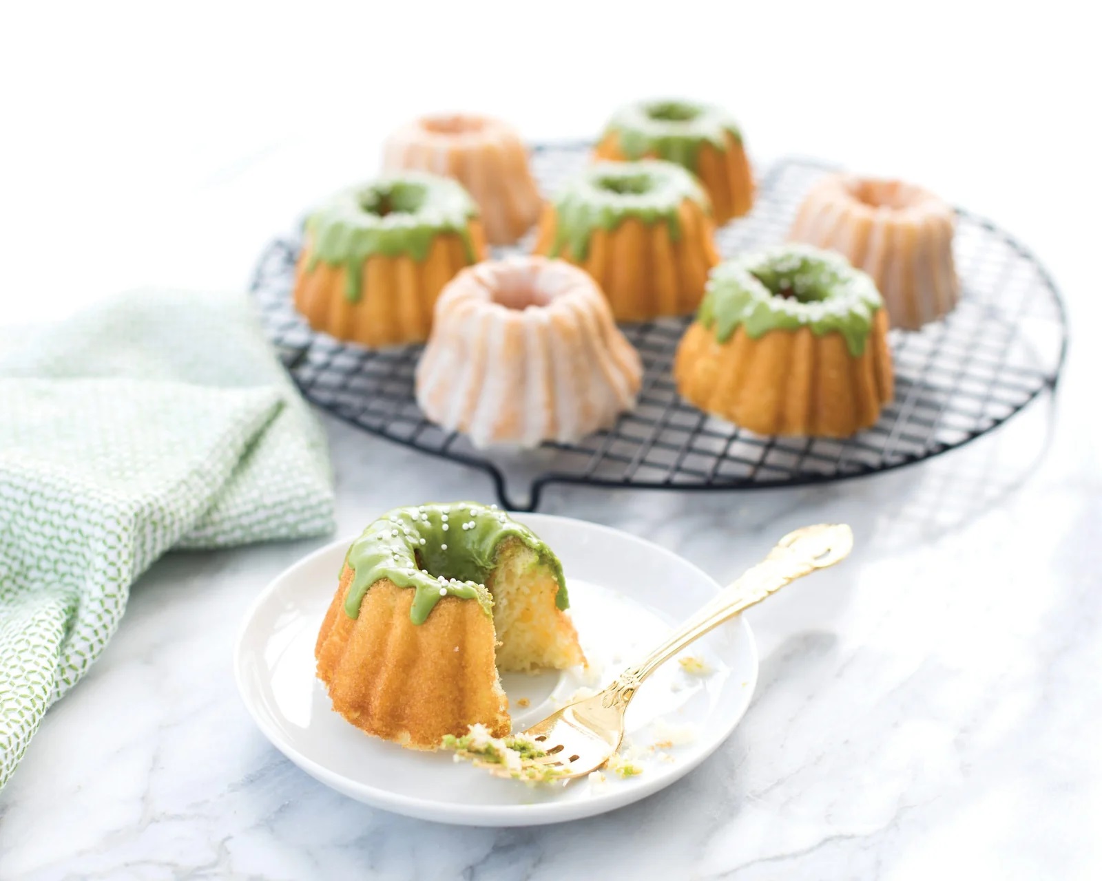 Tulband Bakvorm "Anniversary Bundtlette pan" - Nordic Ware | Premier Gold