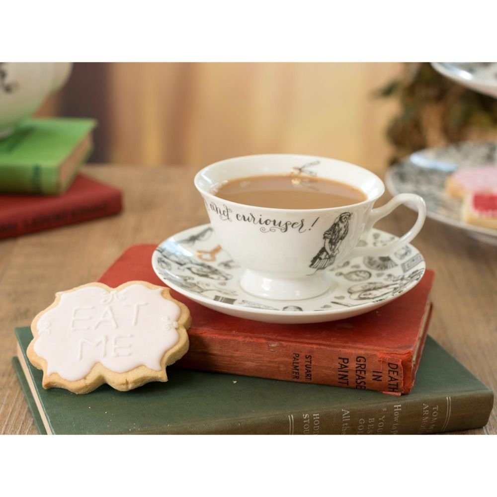 Kop en Schotel, Porselein, 0.21 L - V&A | Alice in Wonderland