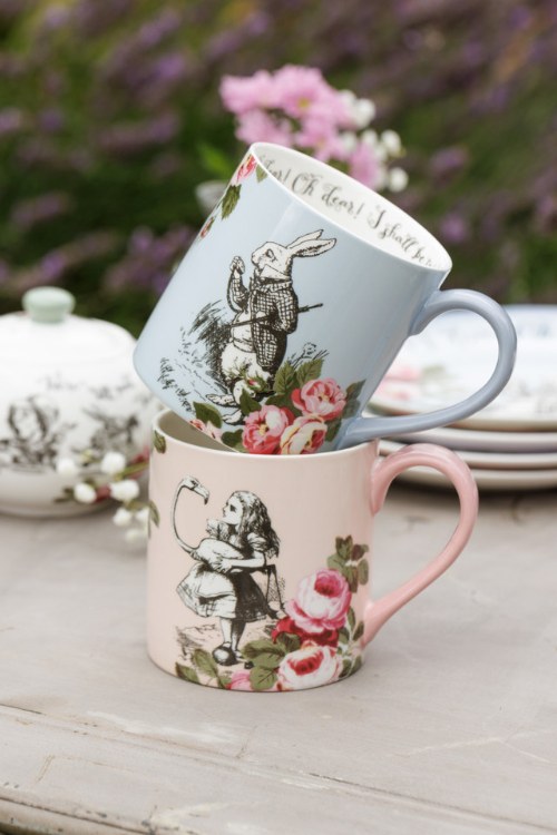 Mikasa x V&A Alice in Wonderland Fine China 380ml Mug Gift Set