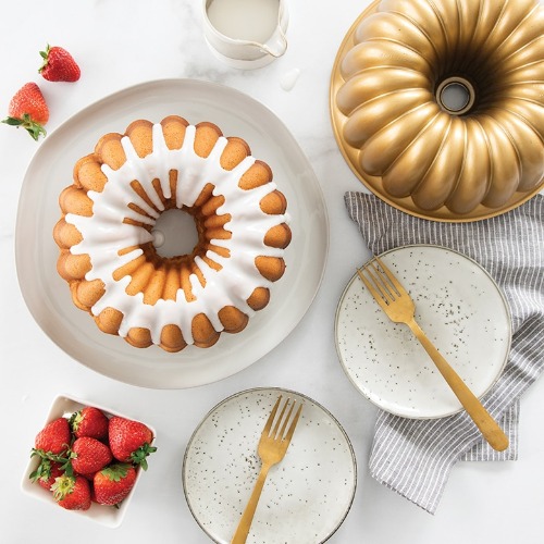 Tulband Bakvorm "Elegant Party Bundt Pan" - Nordic Ware | Premier Gold