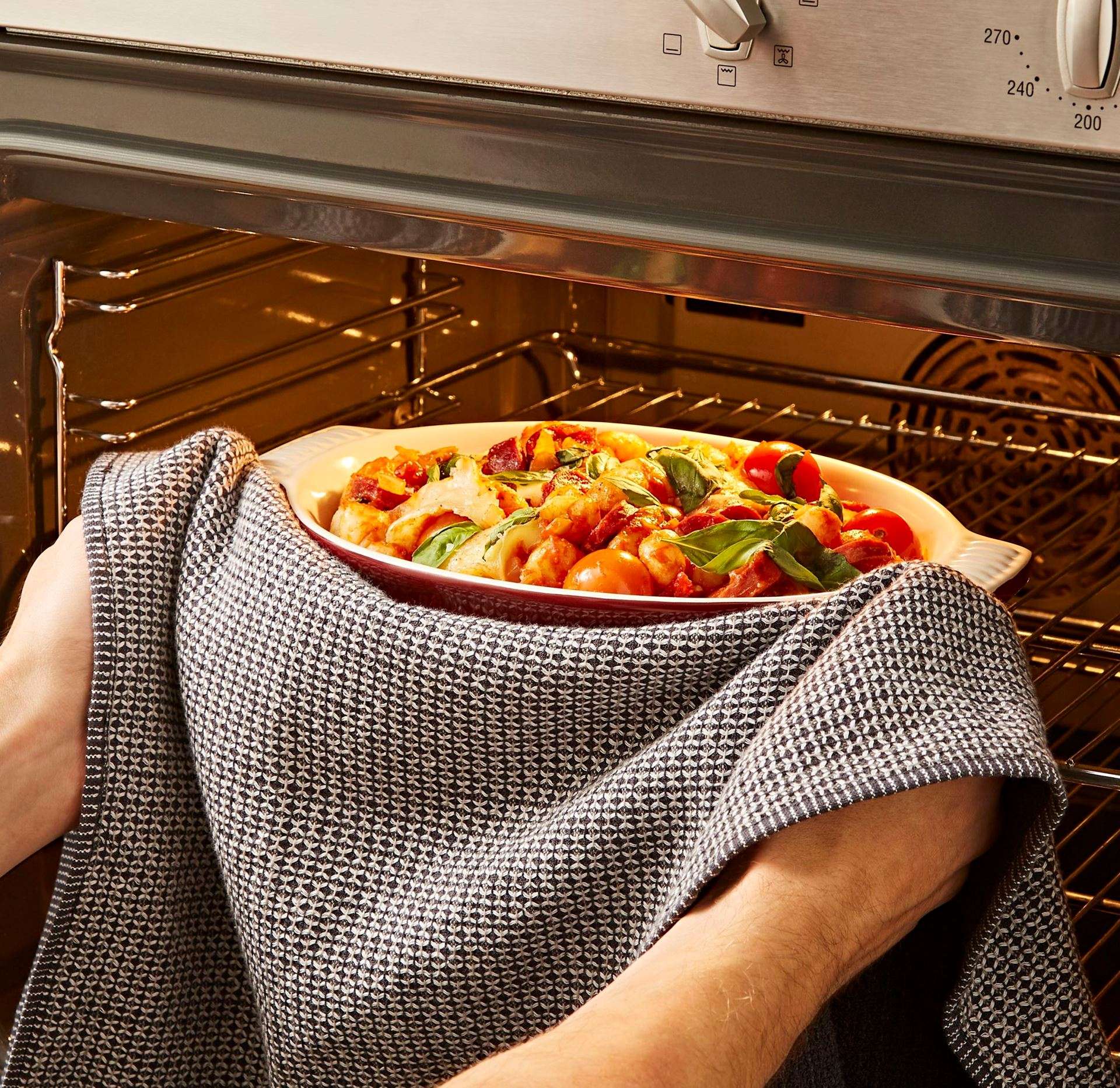 Ovenschalen, Set van 2 Stuks, Ovaal, Klein en Groot, Rood, Keramiek - Barbary & Oak | Foundry