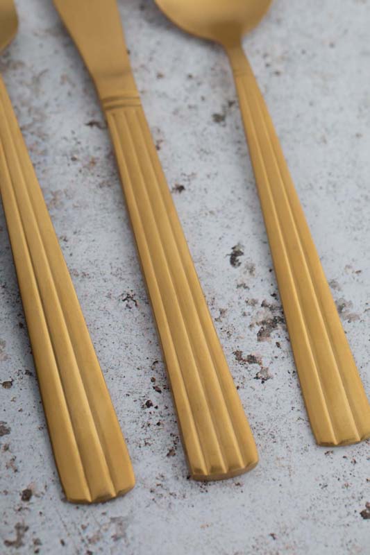 Bestekset, 16-delig - Couvert - 4 persoons - Goud - Mikasa