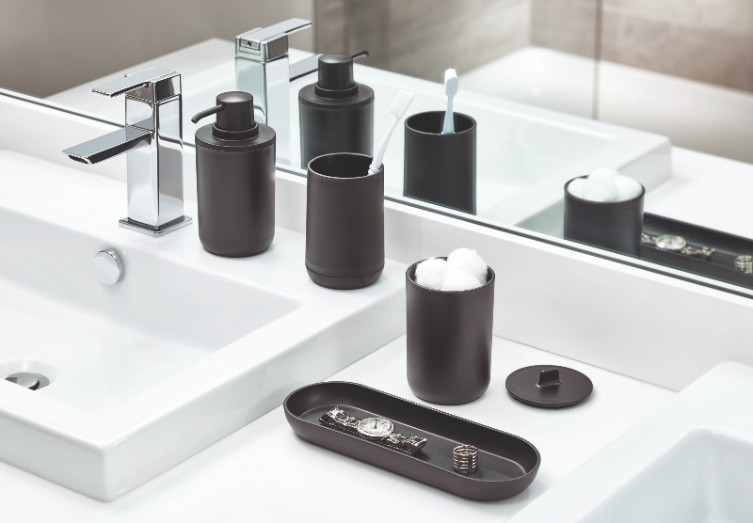 Badkamer Accessoire Set, Kunststof, 4 Delig, Zwart - iDesign | Cade