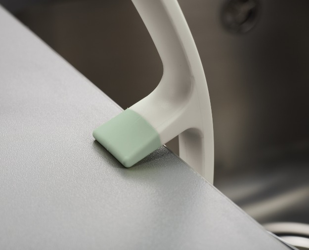 Afwasborstel met Gootsteensteun, Blauw - Joseph Joseph | Edge