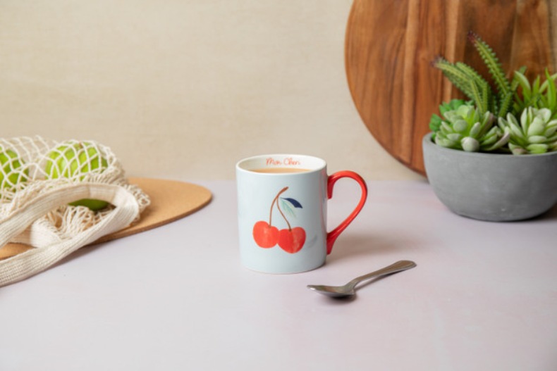 Mikasa Fine China 280ml Straight Sided Mug, Cherry, Gift boxed